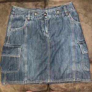 Merona Women's Denim Blue Jean Mini Skirt w/ Cute Pockets on Front & Back Size 2